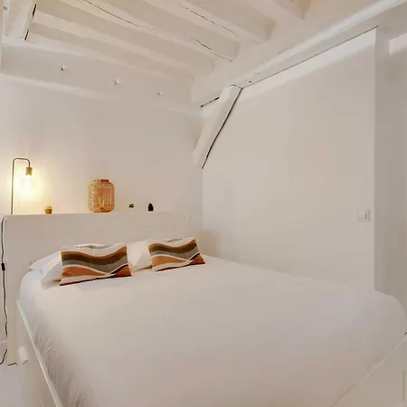Elegant -2br-4p- Le Marais Appartamento