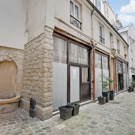 Elegant -2br-4p- Le Marais